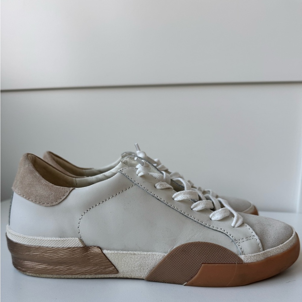 Dolce Vita Zina Court Sneaker Size 7 Like New